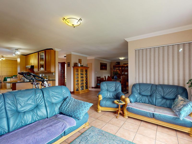 Perfect Low Maintenance Family Home with Pool in Secure Estate! - Photo 7