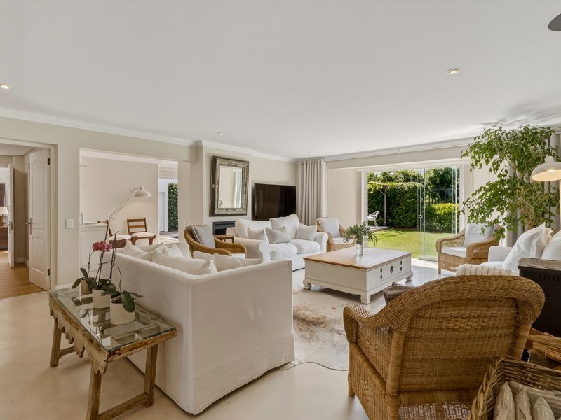 Rare Find in Sought After Erinvale Golf Estate - Photo 3