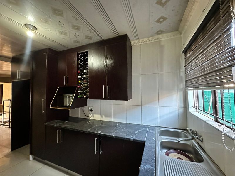 Comfort and convenience KwaGuqa ! - Photo 10