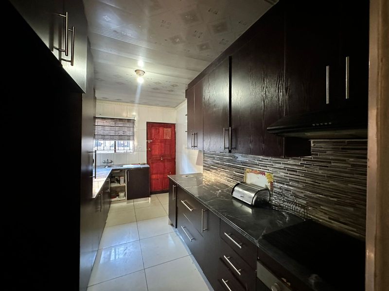 Comfort and convenience KwaGuqa ! - Photo 7