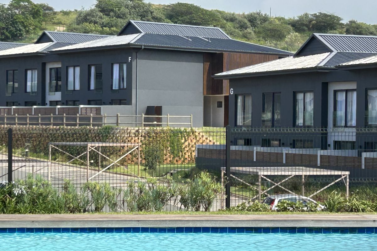 Luxury Sea Facing Apartment on Zimbali Lakes! - Photo 3