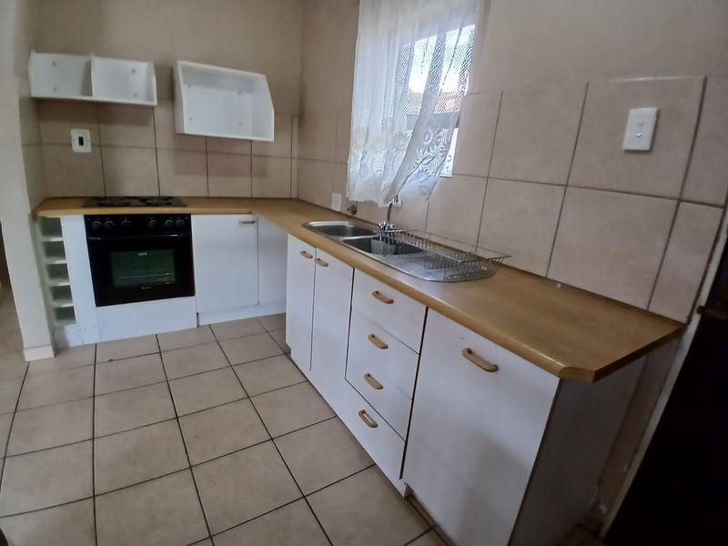 Stunning Family home ideal for large family - Photo 8