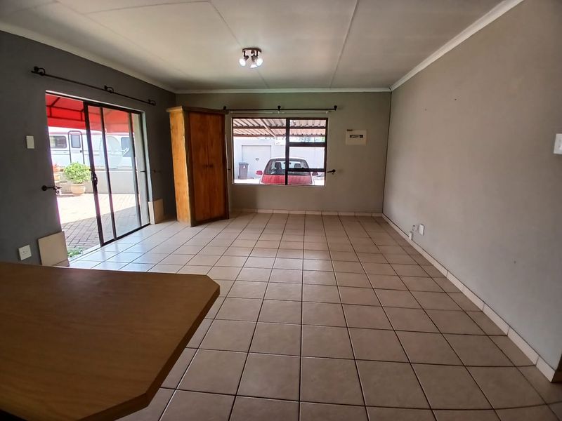 Stunning Family home ideal for large family - Photo 4