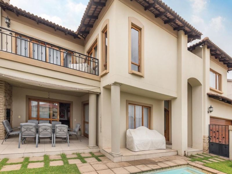 Tuscan-Style Family Home | Move-In Ready - Photo 2