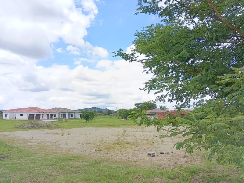 Spacious 762m2 vacant stand in the sought-after Bushveld Estate, Brits - Photo 8