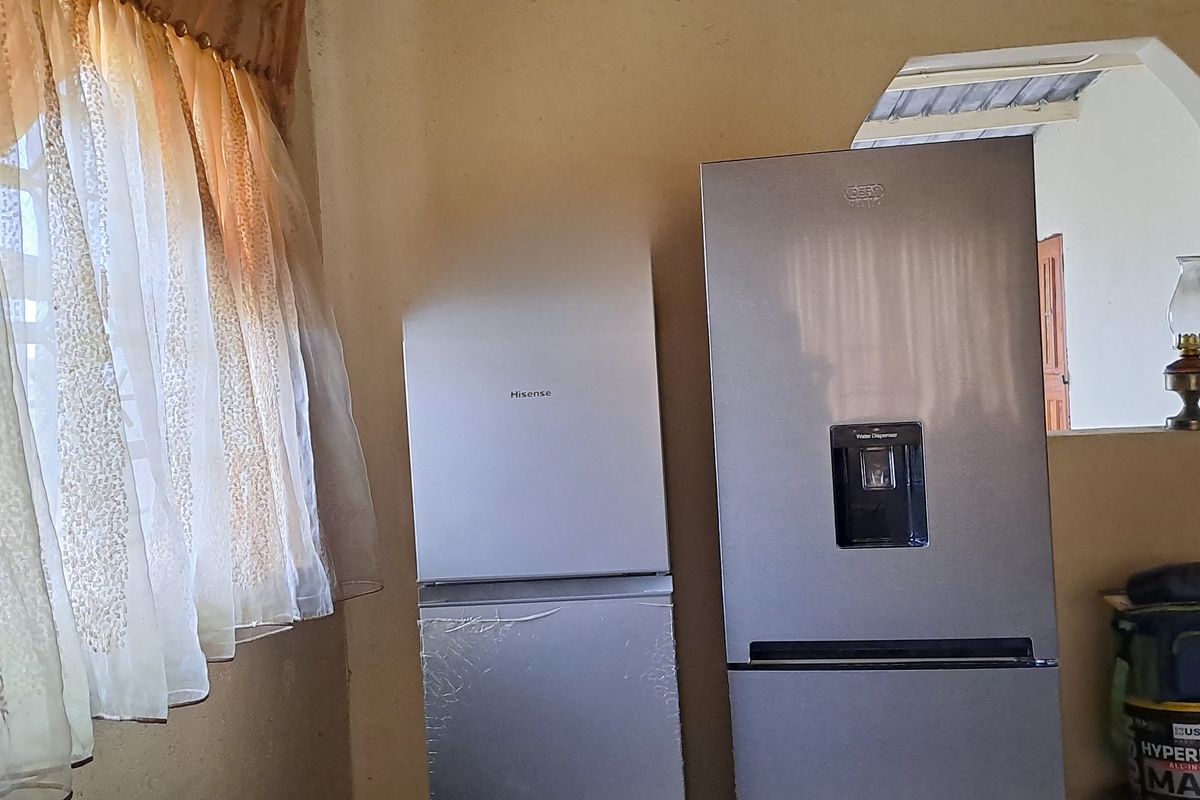 Little haven awaits you!! - Photo 2