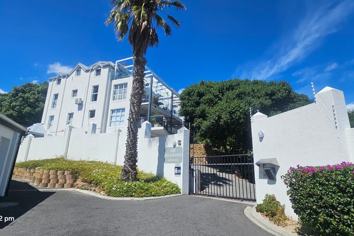 Furnished Apartment - Photo 2