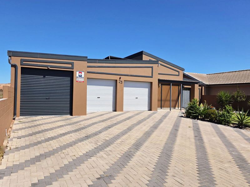 A spacious home in popular Groenkloof with farmland views and more. - Photo 2