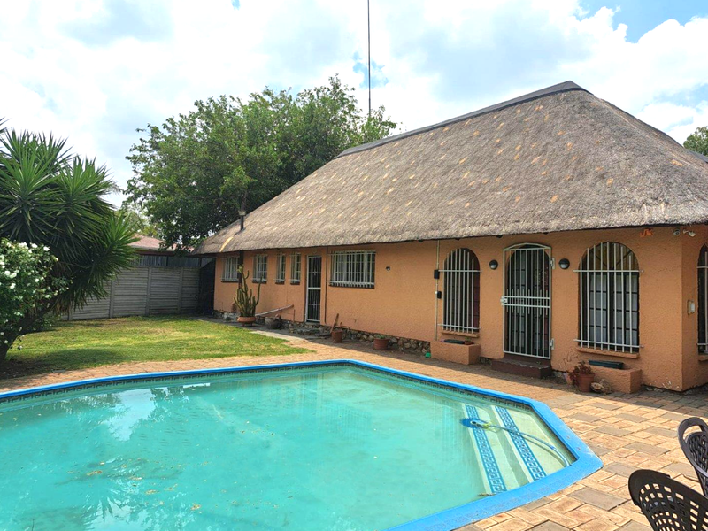 Smart, Solar-Powered 3-Bedroom Home with Income-Generating Flat in Witfield - Photo 2