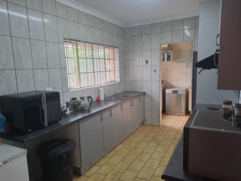 Smart, Solar-Powered 3-Bedroom Home with Income-Generating Flat in Witfield - Photo 3