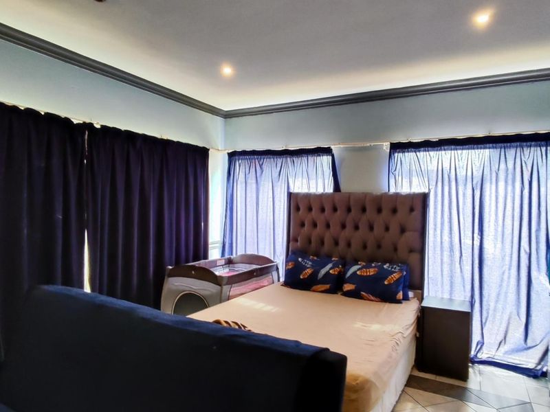 Dual Living Opportunity with Flatlets in Primrose - URGENT sale - Photo 9