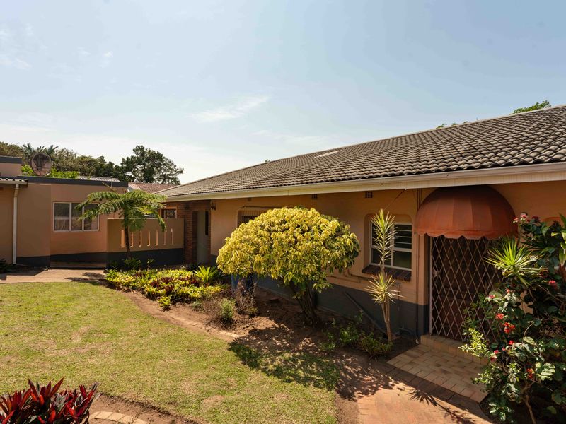 Your Ideal Coastal Retreat Awaits! - Photo 4