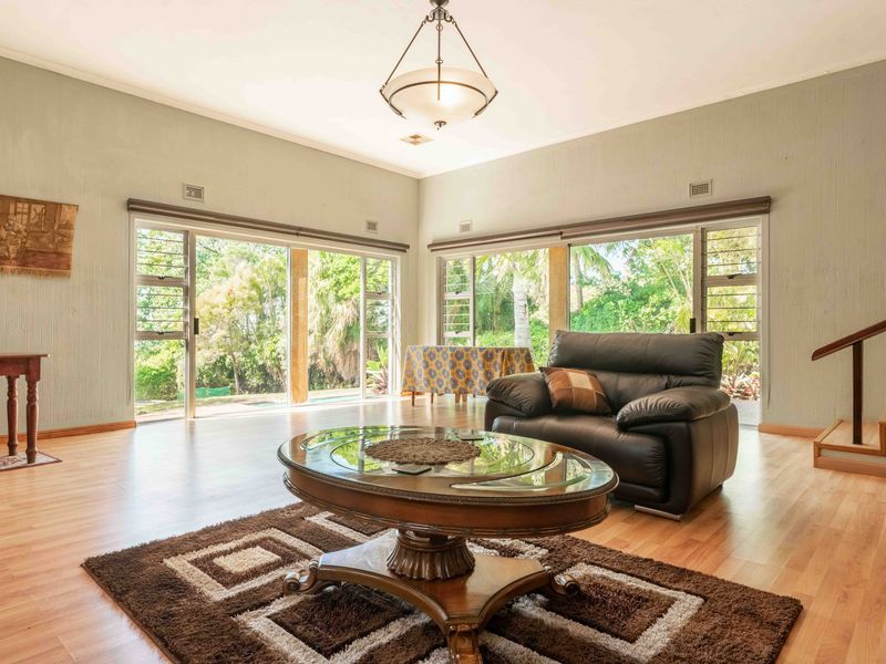 Your Ideal Coastal Retreat Awaits! - Photo 2