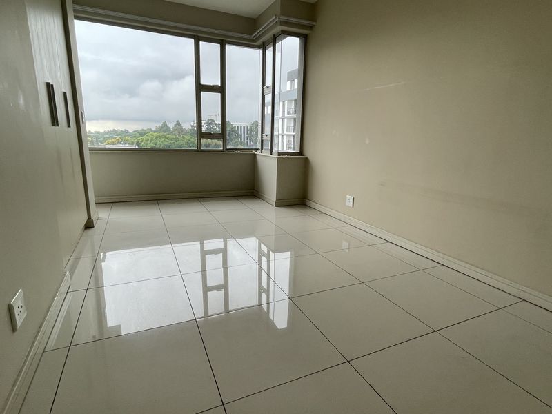 Stylish Apartment in the Heart of Rosebank - Photo 5