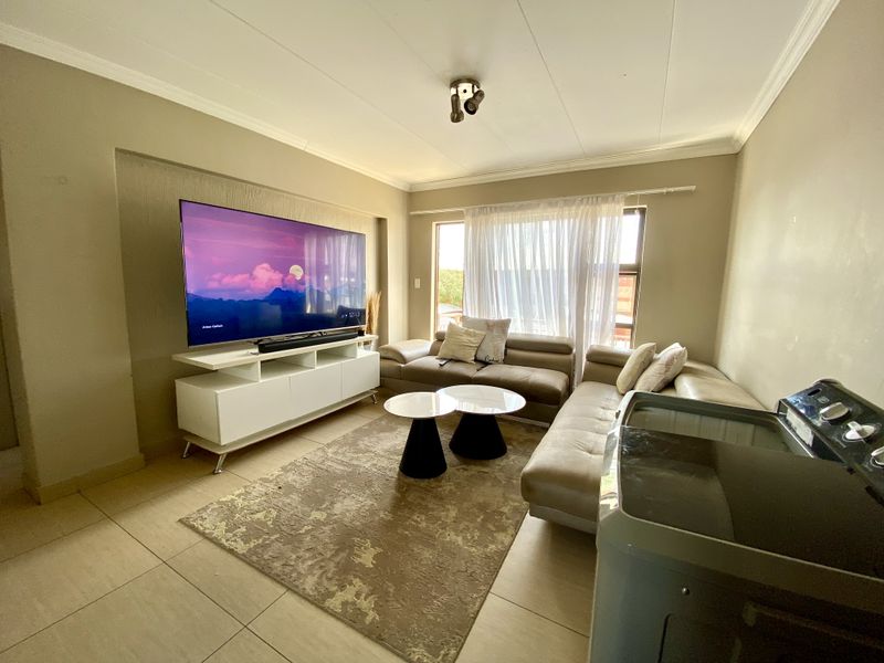 2 Bedroom Apartment for Sale in Grand West Estate, Andeon, Pretoria - Photo 2