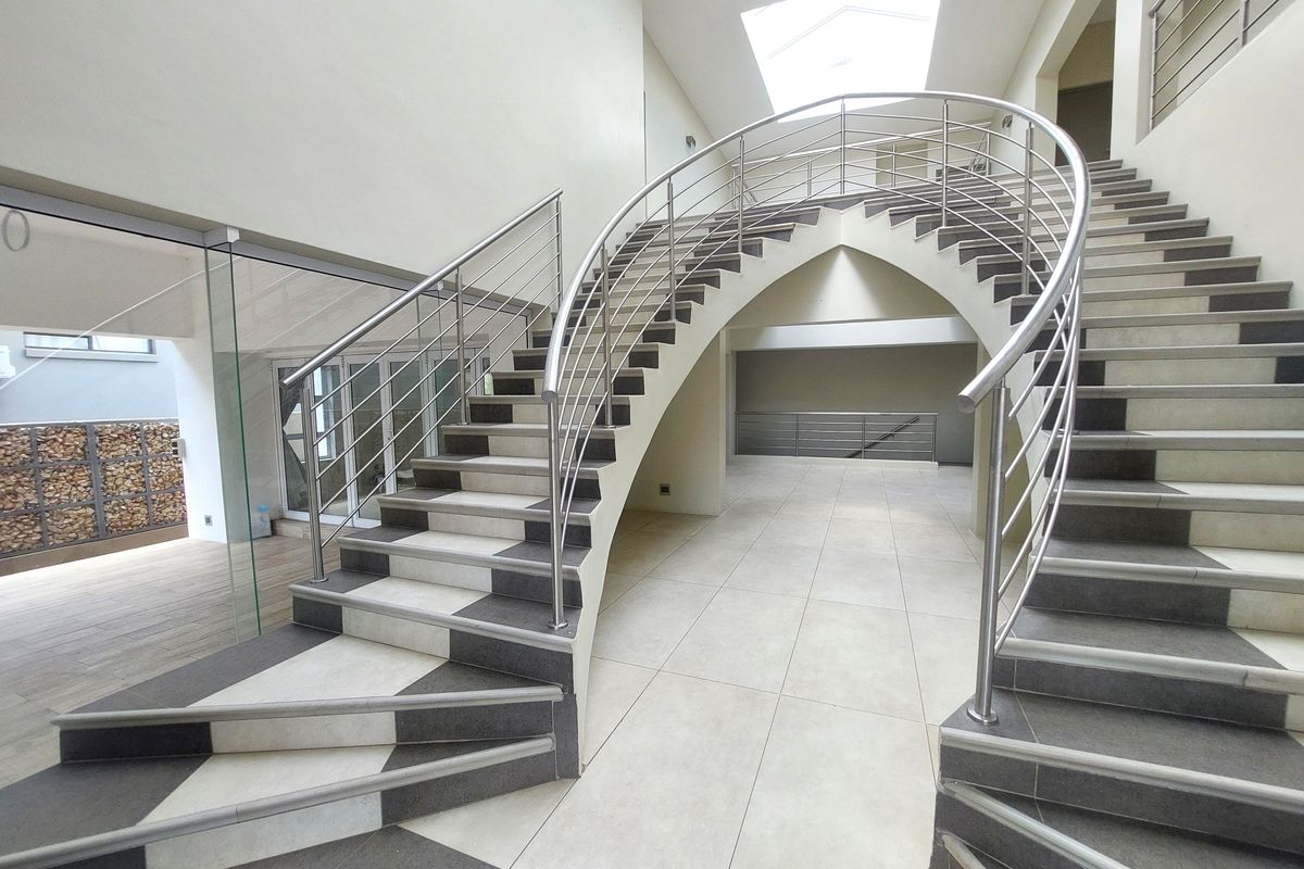 Bold living. Big energy. Zero compromise - Photo 4