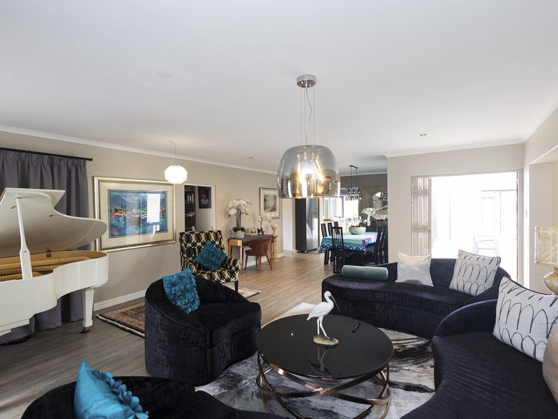 SPACIOUS FAMILY HOME IN PRIME D’URBANVALE – PERFECT FOR MODERN LIVING - Photo 5