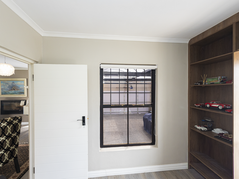 SPACIOUS FAMILY HOME IN PRIME D’URBANVALE – PERFECT FOR MODERN LIVING - Photo 7