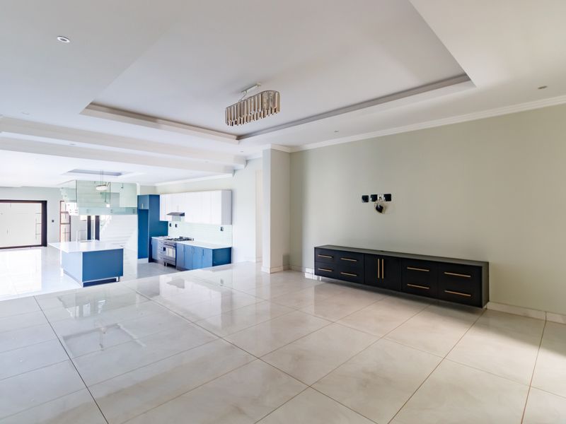 This exceptional masterpiece awaits you! - Photo 6