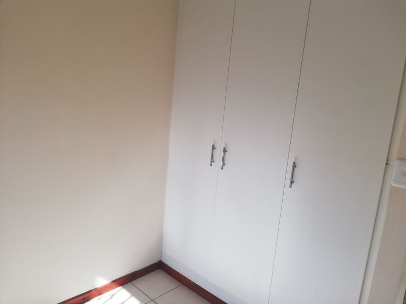 Neat Two Bedroom Townhouse in Secure Eco Estate – Cove Rock - Photo 6