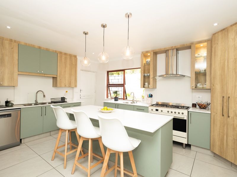 Elegant Furnished 5-Bedroom Residence in Vierlanden - Photo 4