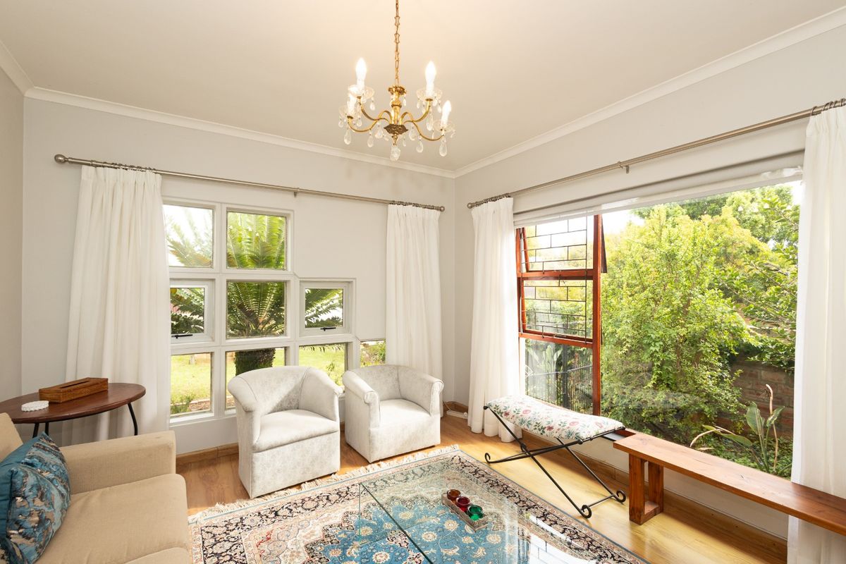 Elegant Furnished 5-Bedroom Residence in Vierlanden - Photo 5