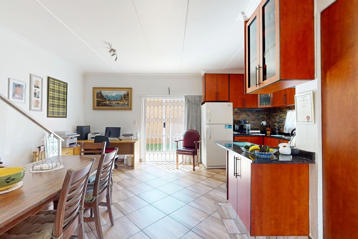 CARISBROOKE MATURE LIFESTYLE ESTATE - Photo 2