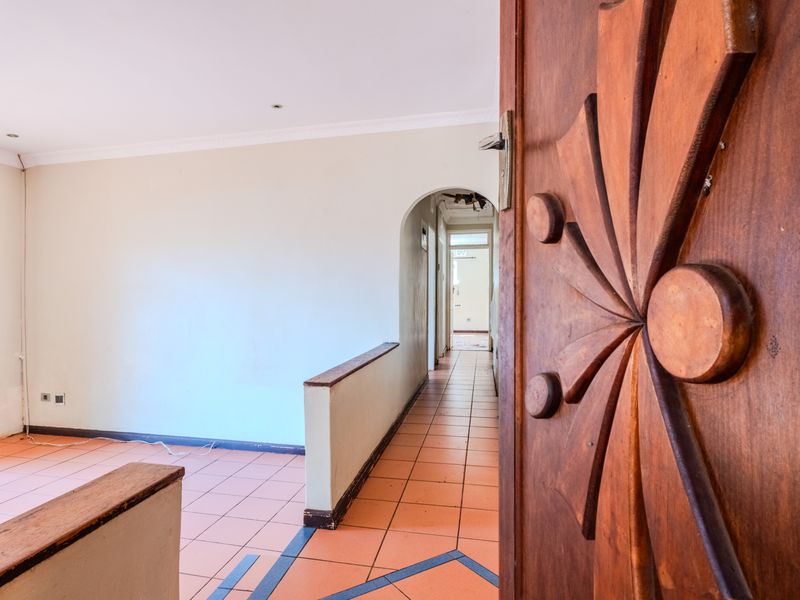 Opportunity Knocks.... - Photo 6