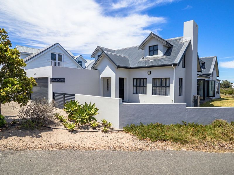 Architectural Coastal Retreat with Income Potential - Photo 4