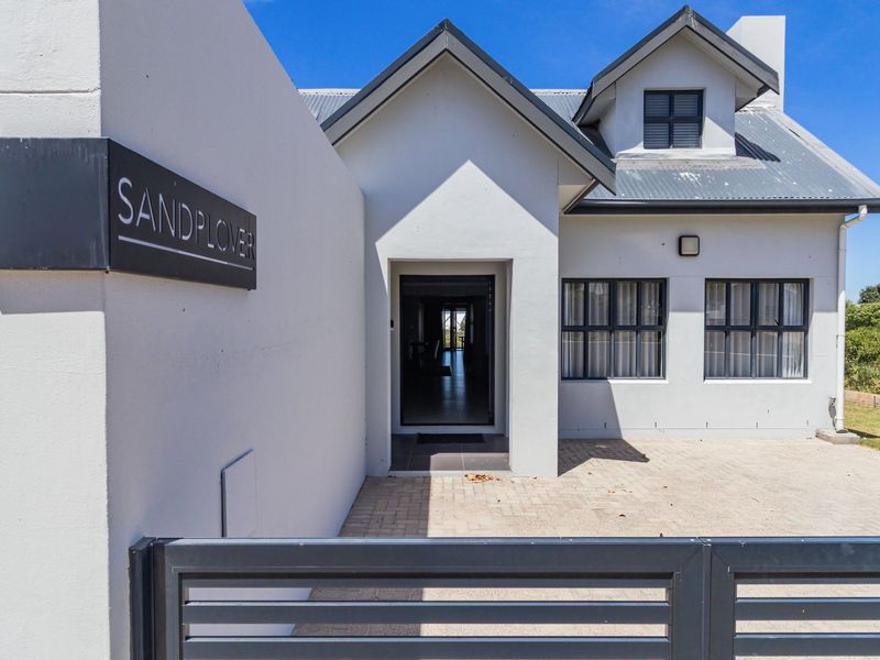 Architectural Coastal Retreat with Income Potential - Photo 5