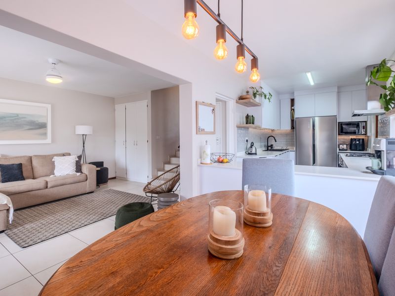 ELEGANT AND SOPHISTICATED - Photo 7