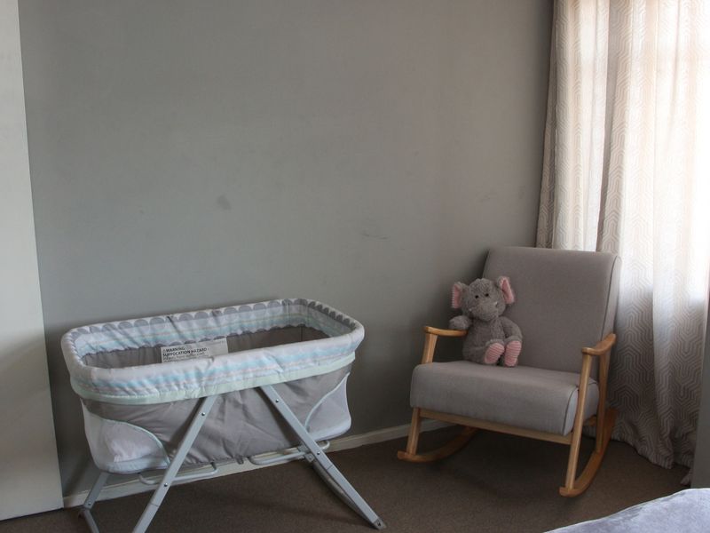 Charming 2 Bedroom Unit for Rent in Wonderboom South - Photo 2