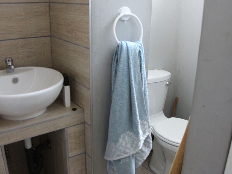 Charming 2 Bedroom Unit for Rent in Wonderboom South - Photo 10