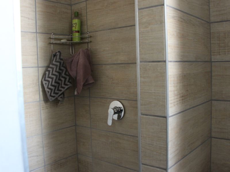 Charming 2 Bedroom Unit for Rent in Wonderboom South - Photo 9