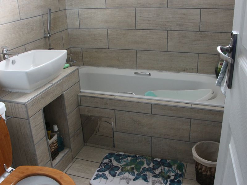 Charming 2 Bedroom Unit for Rent in Wonderboom South - Photo 6