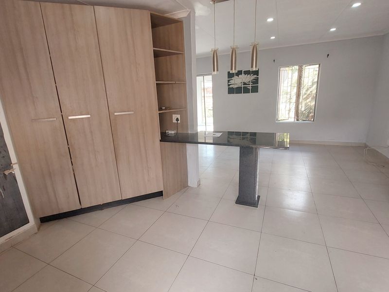 Excellent Investment opportunity in sough after complex! - Photo 2