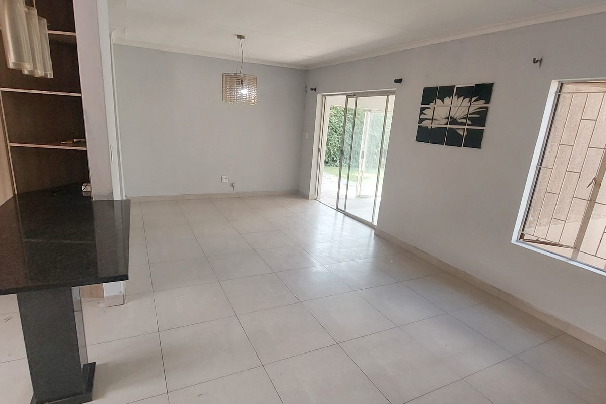 Excellent Investment opportunity in sough after complex! - Photo 5