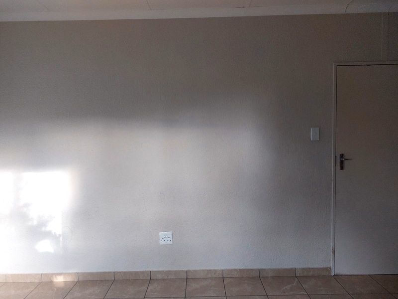 3 Bedroom Home for Sale in Waterkloof Hills Estate - Photo 8