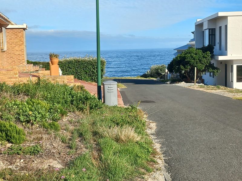 PRIME VACANT STAND FOR SALE WITH AMAZING SEA VIEWS. - Photo 8