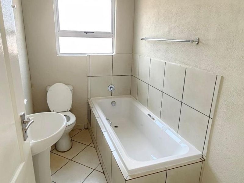 Charming 3-bedroom house for sale in Selcourt, Springs—your perfect family home awaits! - Photo 6