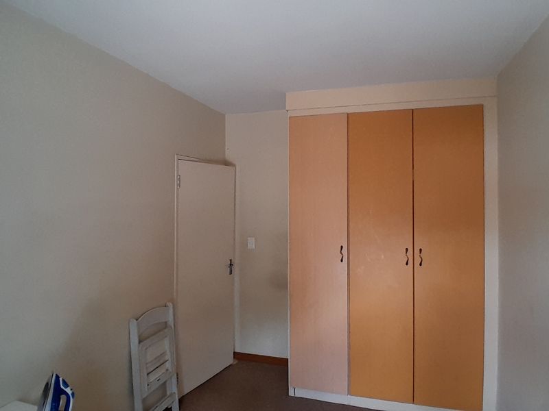 Secure, stylish, and ready to move in, perfect for families or professionals - Photo 8