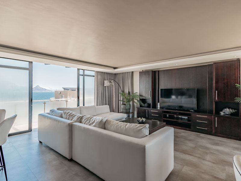 3-Bedroom Penthouse for Sale | Beachfront, Blouberg - Photo 2