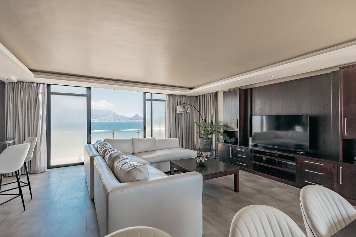 3-Bedroom Penthouse for Sale | Beachfront, Blouberg - Photo 4