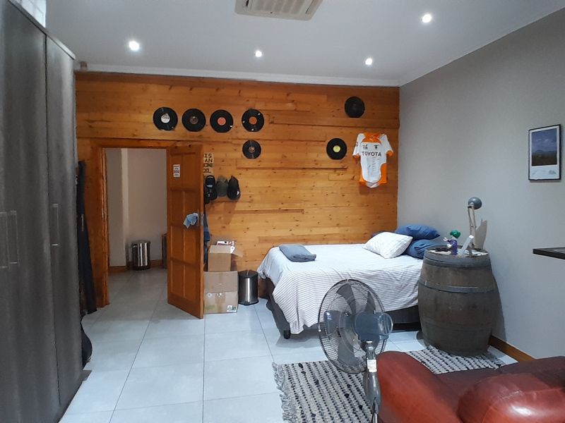 Modern Multi-Unit Investment with Triple Income Opportunity - Photo 7