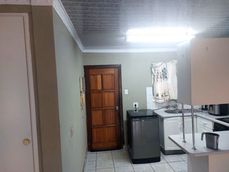 3 Bedroom Apartment / Flat for Sale in Geelhoutpark - Photo 3