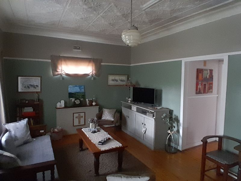 Warm Character Home with Flatlet on a Large Stand - Photo 8