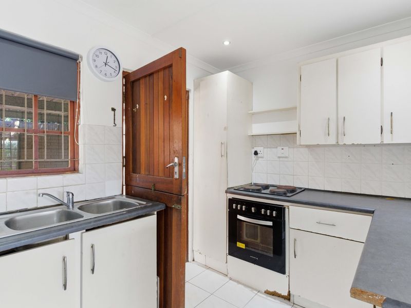 A Hidden Gem with Space to Breathe and Entertain! - Photo 9