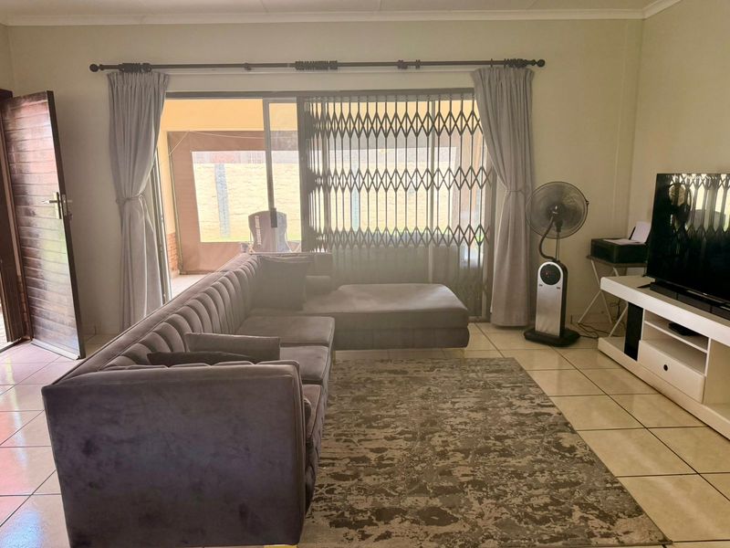 House For Sale In Rustenburg - Photo 4