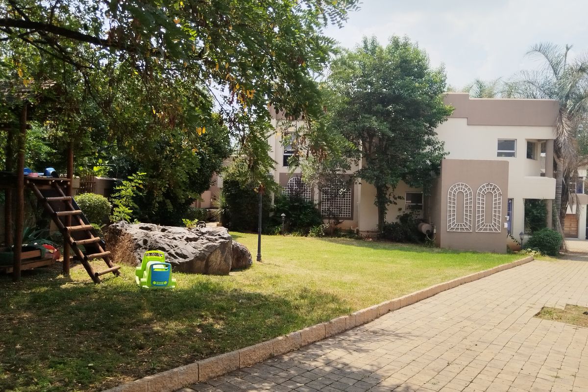 Charming Freehold Home in Vanderbijlpark SW 5 - Photo 3