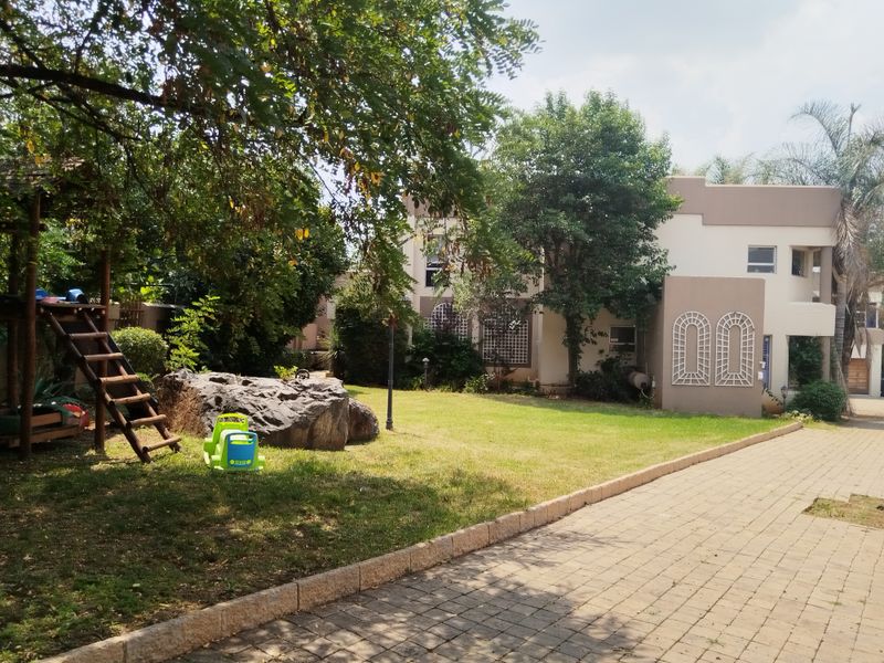 Charming Freehold Home in Vanderbijlpark SW 5 - Photo 3